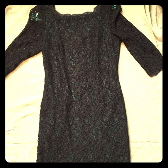 LIKE NEW Adrianna Papell Sheath Dress - Picture 2 of 3